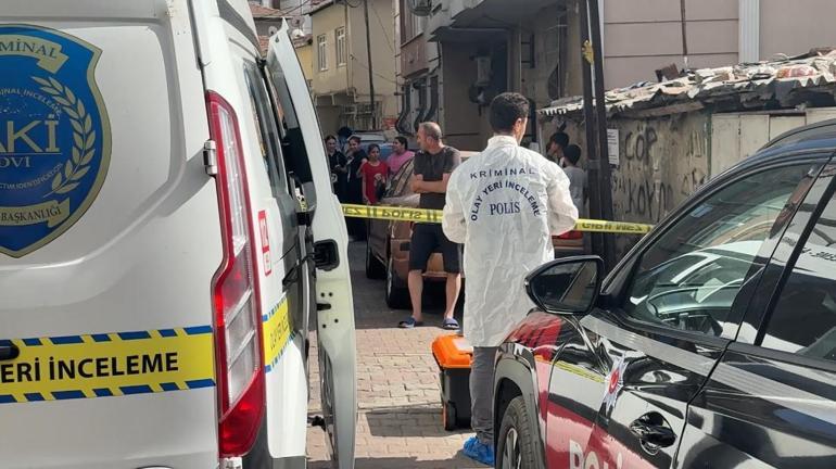 Kağıthanede ev arkadaşını boğazını keserek öldüren şüpheli: Hatırlamıyorum