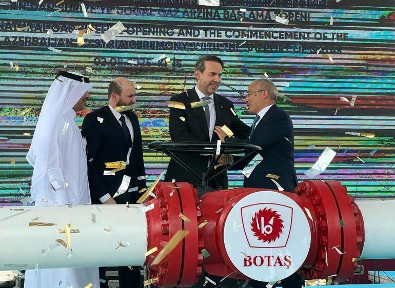 Türkiyeden Suriyeye doğal gaz akışı başladı