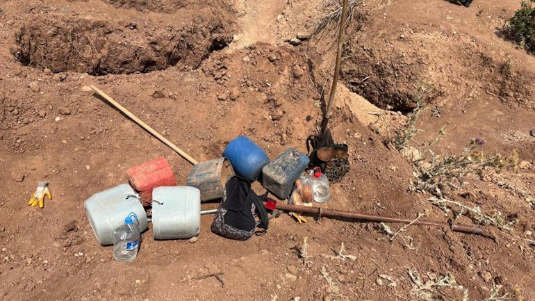 Kaçak kazı yapan 4 kişi fotokapana yakalandı; jandarmanın operasyonu dron kamerasında
