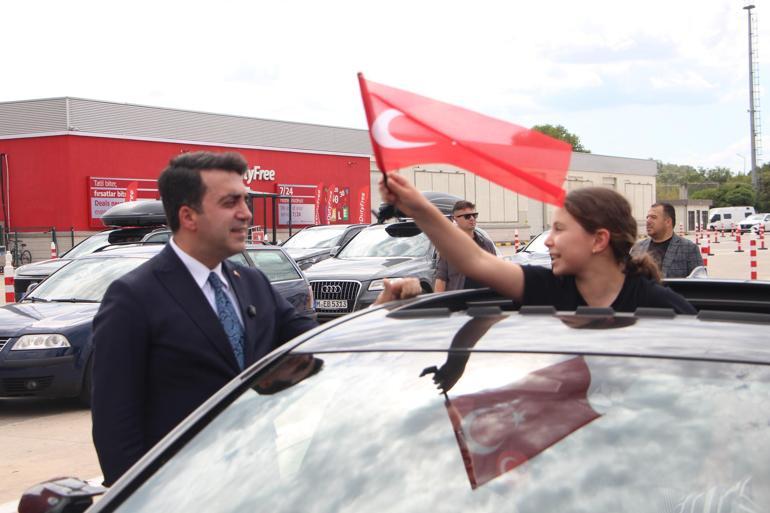 AK Partili Sırakaya: Gurbetçiler, 2024 yılında ekonomimize 10 milyar doların üzerinde katkı sağladı