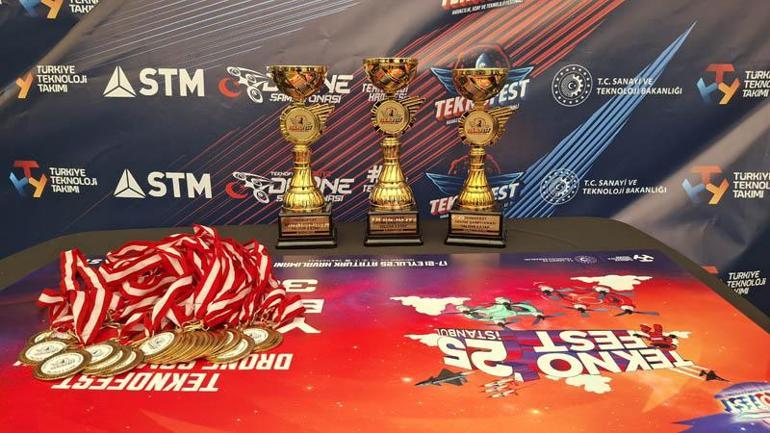 Selçuk Bayraktar: TEKNOFEST kuşağıyla ülkemiz tam bağımsızlık yolunda bir adım daha öteye gidecek