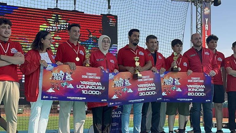 Selçuk Bayraktar: TEKNOFEST kuşağıyla ülkemiz tam bağımsızlık yolunda bir adım daha öteye gidecek