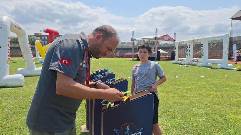 Selçuk Bayraktar: TEKNOFEST kuşağıyla ülkemiz tam bağımsızlık yolunda bir adım daha öteye gidecek