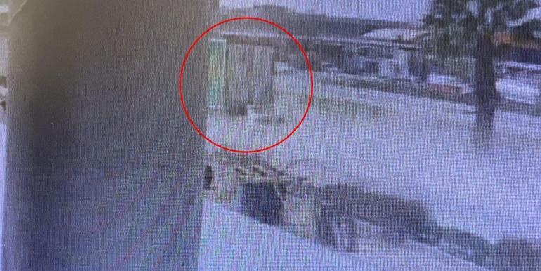 Otomobilin TIRa çarptığı kaza kamerada: 1 ölü