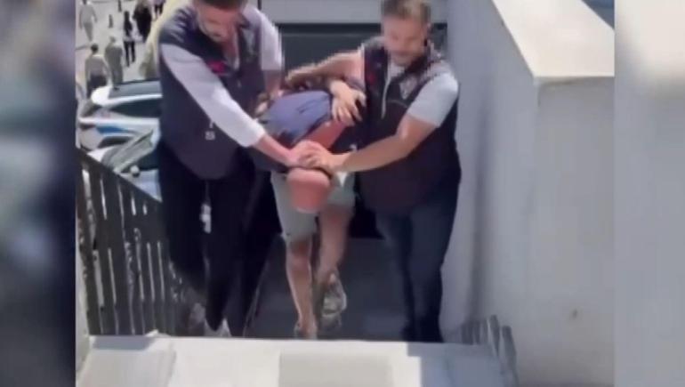 Ayasofya Camiinde kundaklama girişimi: Şüpheli tutuklandı