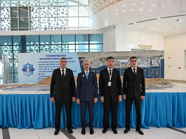 Bakan Uraloğlu, Türkmenistan’da üst düzey yetkililerle bir araya geldi