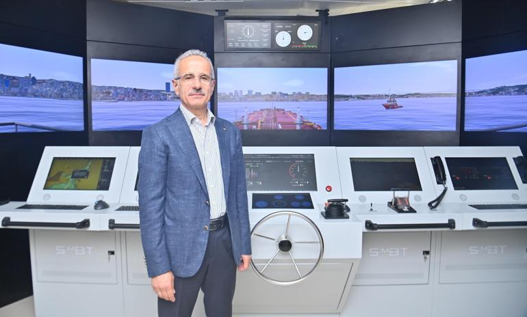 Bakan Uraloğlu: Limanlarımızda en fazla konteyner yüklemesi temmuzda yapıldı