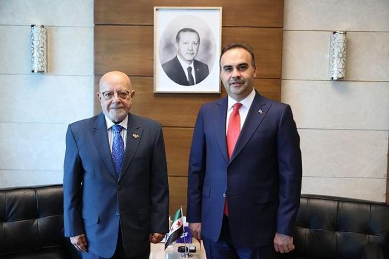 Bakan Kacır, Suriyeli mevkidaşı ile bir araya geldi