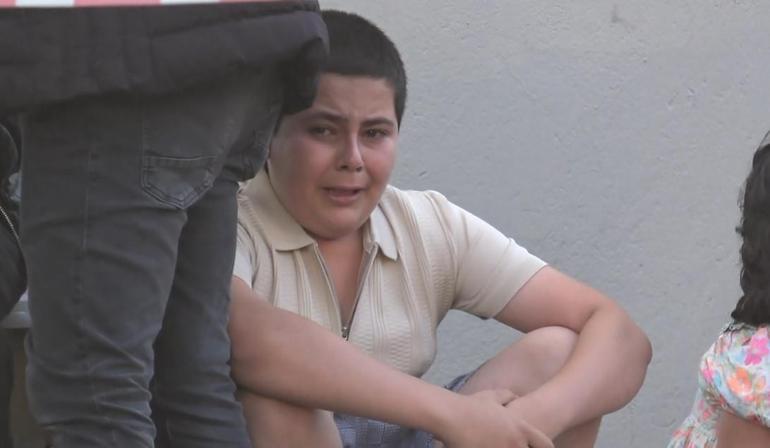 Sivasta evleri yanan aile, birbirlerine sarılıp ağladı