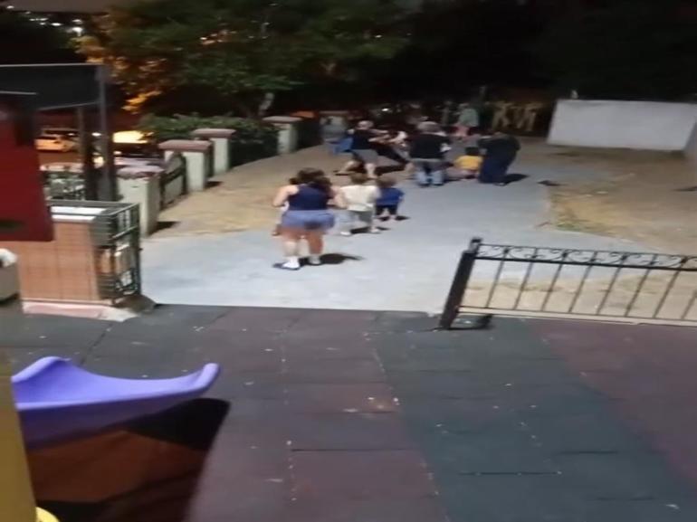 Kağıthane’de parkta çocuklar arasındaki kavgaya anneler de dahil oldu: Abla sakin olun