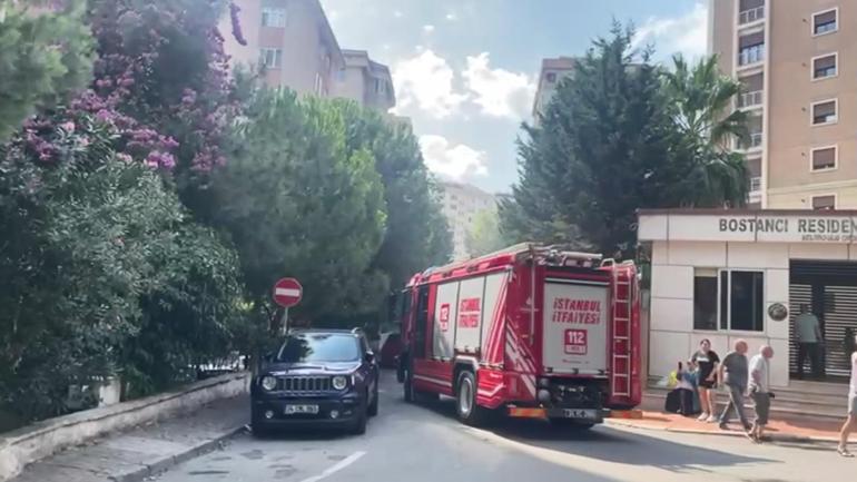 Kadıköy’de 11 katlı binada çıkan yangın söndürüldü