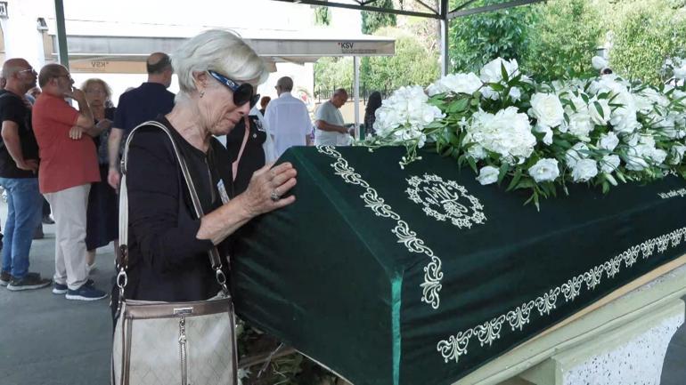 Sanatçı Selçuk Alagöz son yolculuğuna uğurlandı