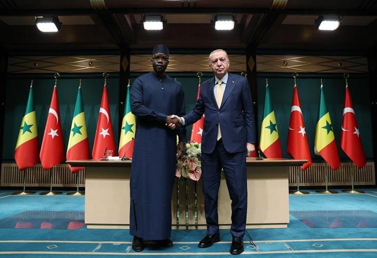 Cumhurbaşkanı Erdoğan, Senegal Başbakanı Sonkoyu resmi törenle karşıladı