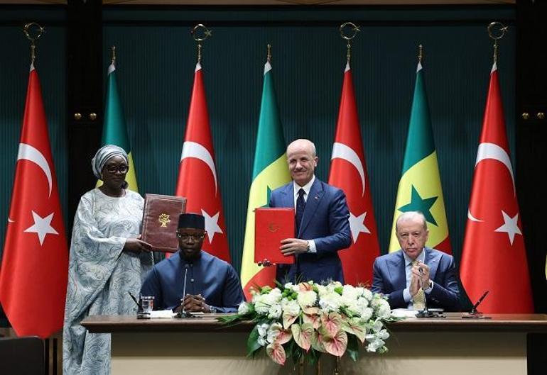 Cumhurbaşkanı Erdoğan, Senegal Başbakanı Sonkoyu resmi törenle karşıladı