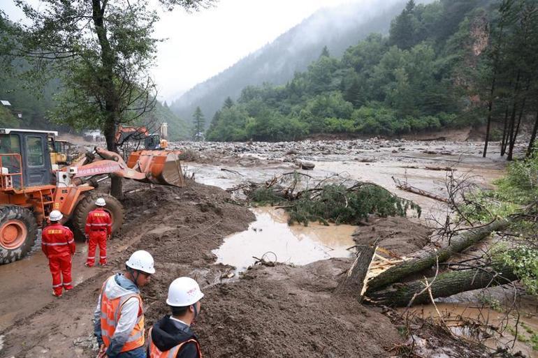 Çin’de sel: 10 ölü