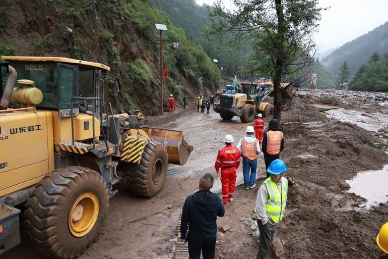 Çin’de sel: 10 ölü