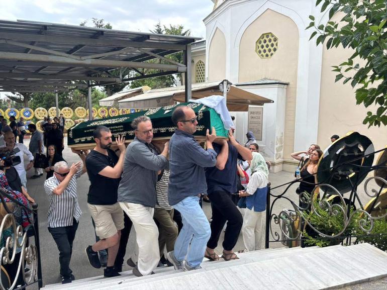 Münir Özkulun eşi Umman Özkul son yolculuğuna uğurlandı