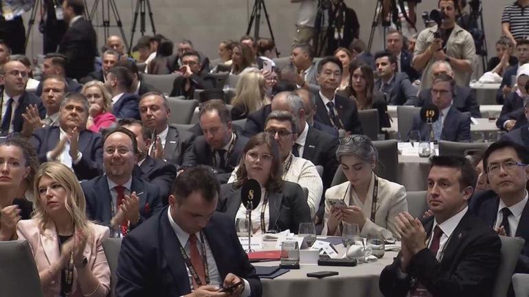 Cumhurbaşkanı Erdoğan: Her adımı dikkatle hesap edilmiş ince bir siyaset izliyoruz