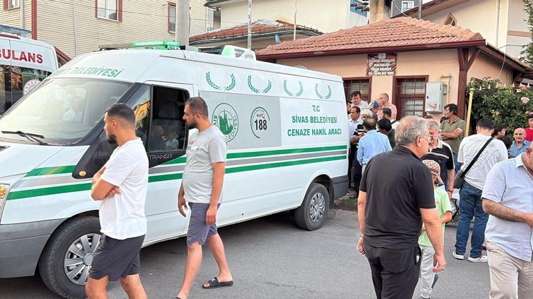 Sivasta mahalle muhtarı, makamında ölü bulundu