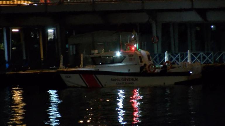 Beyoğlunda, köprüden denize düşen kişi için arama çalışmaları başlatıldı
