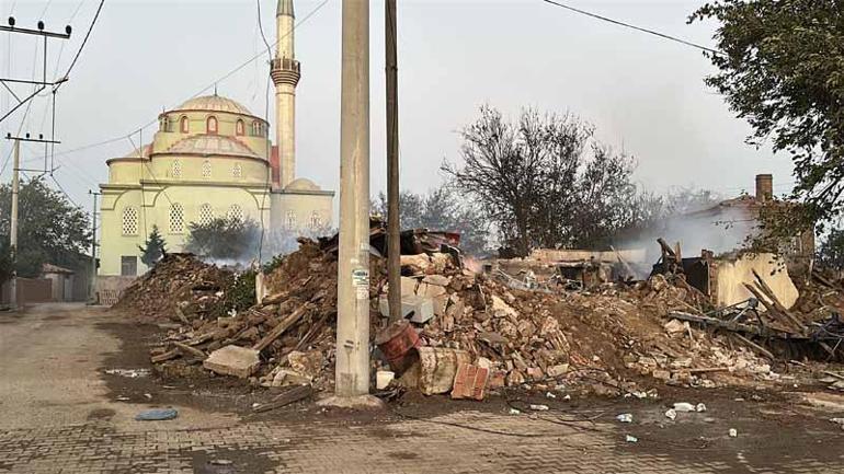 Çanakkaledeki orman yangını ikinci gününde kontrol altına alındı