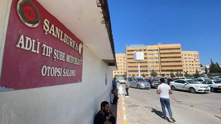 Kendisine bıçakla saldıran oğlunu av tüfeğiyle vurdu