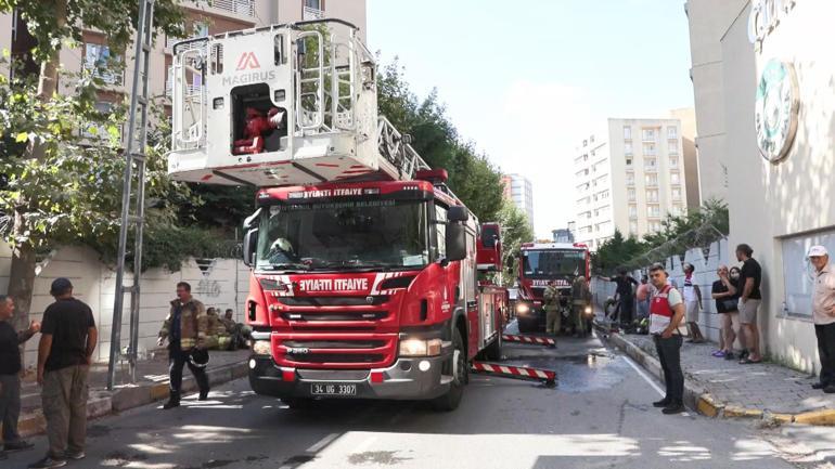 Bağcılarda 12 katlı binada çıkan yangın söndürüldü