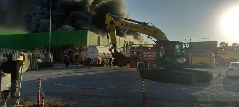 Gönen’de fabrika yangını kontrol altında; 2 ölü