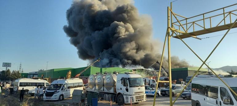 Gönen’de fabrika yangını kontrol altında; 2 ölü