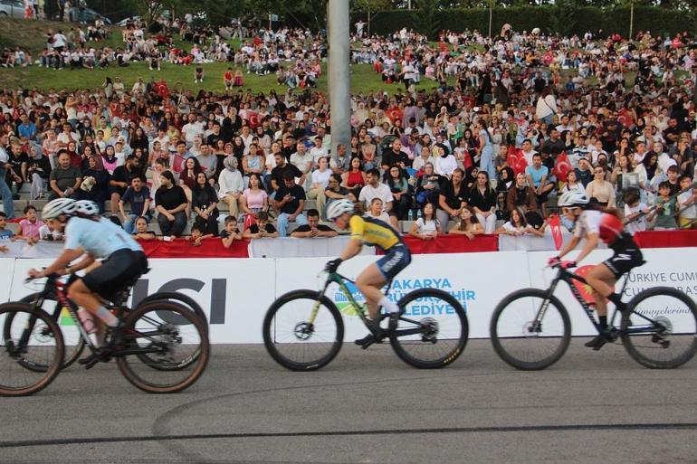 Bakan Bak: Türkiye’nin en büyük sorunlarından bir tanesi obezite