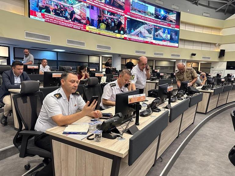 Balıkesir’de 6.1 büyüklüğünde deprem: 1 ölü, 29 yaralı