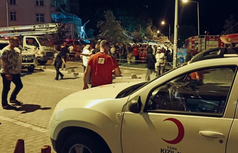 Türk Kızılay’dan, deprem sonrası afetzedelere beslenme desteği