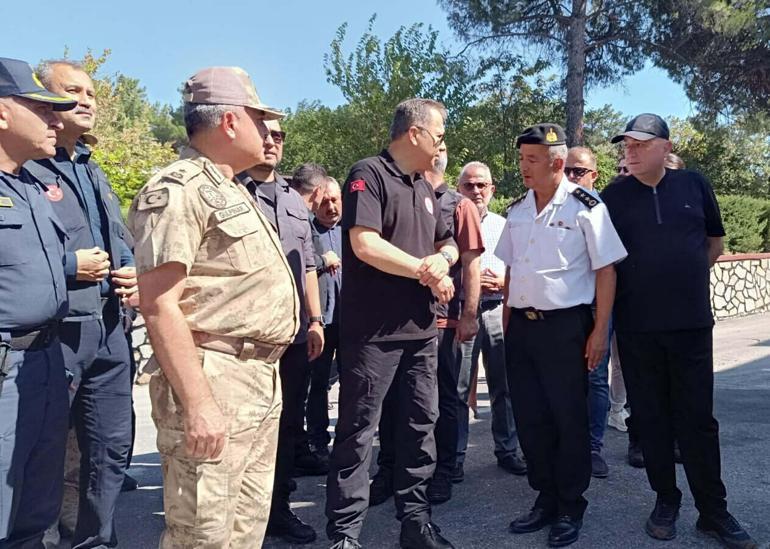 Bakan Yerlikaya: Çanakkaledeki yangında 1000 hektar alan zarar gördü