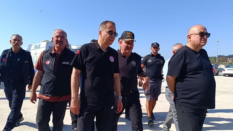 Bakan Yerlikaya: Çanakkaledeki yangında 1000 hektar alan zarar gördü