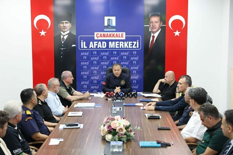 Bakan Yerlikaya: Çanakkaledeki yangında 1000 hektar alan zarar gördü