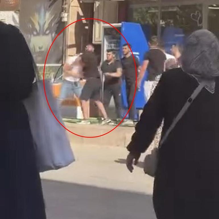 Siirtte tekmeli, yumruklu kavga kamerada