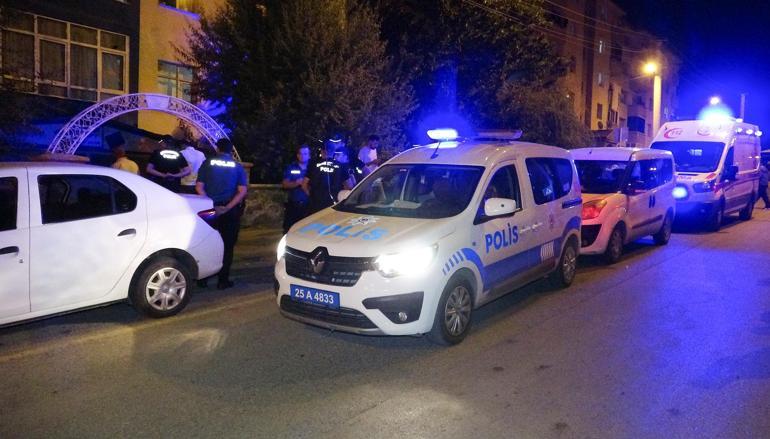 Bıçaklı kavgada hayatını kaybeden Ahmet toprağa verildi