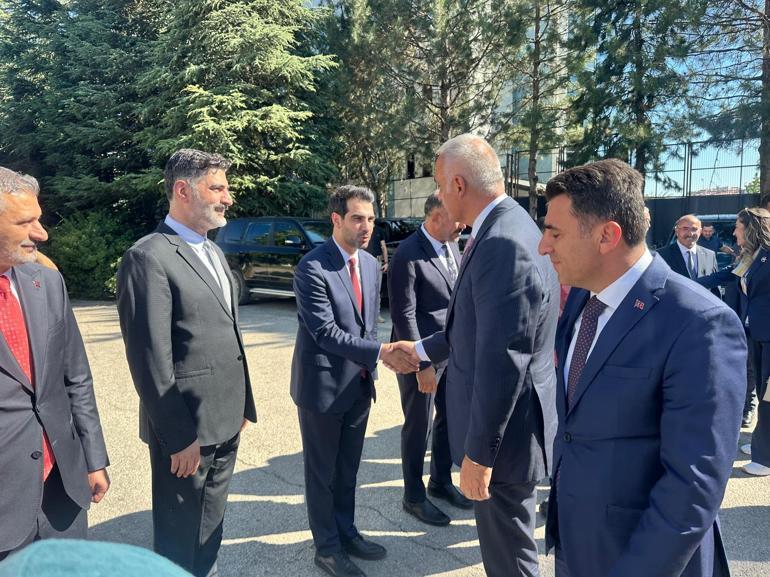 Bakan Ersoy: Yıl sonu hedefimiz olan 64 milyar dolarlık turizm gelirine emin adımlarla ilerliyoruz