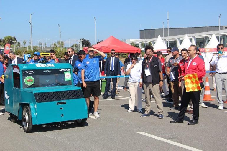 Bakan Kacır: TEKNOFEST’e 7’den 77’ye tüm milletimizi bekliyorum