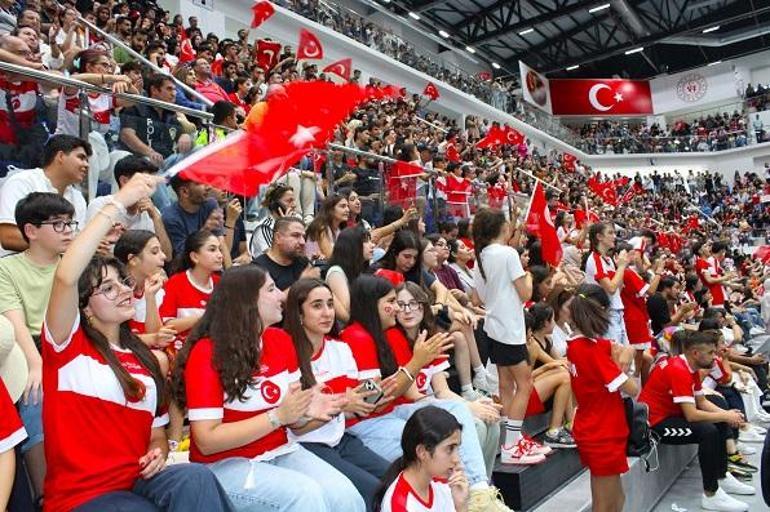Filenin Efeleri Danimarkayı 3-2 yendi