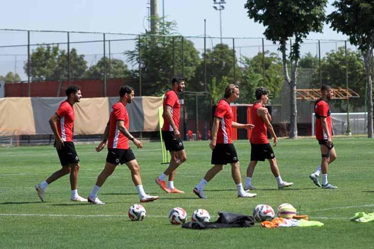 Hüseyin Eroğlu: Ön tarafa en az 4-5 oyuncuya ihtiyacımız var