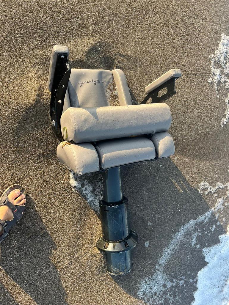 İş insanı Halit Yukay’ın parçalanan teknesinin koltuğu, Karabiga kıyısında bulundu