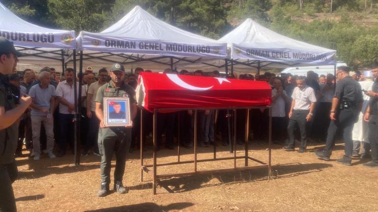 Orman işçisinin şehit olduğu kazada yol tarif etmek için araca binen çoban da kurtarılamadı