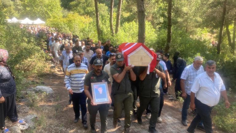 Orman işçisinin şehit olduğu kazada yol tarif etmek için araca binen çoban da kurtarılamadı