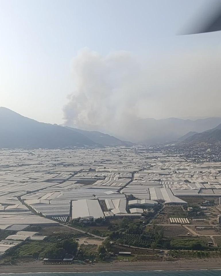 Mersindeki orman yangını 2nci gününde