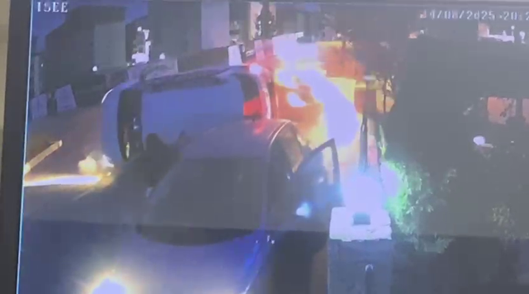 3 otomobilin karıştığı kaza kamerada; 1i çocuk, 3 yaralı