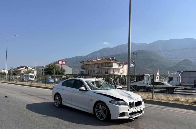 Otomobilin çarptığı eski milletvekili hayatını kaybetti