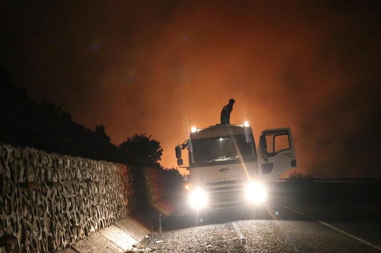 Diyarbakır’da 3 noktada örtü yangını