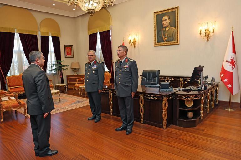 Kara Kuvvetleri Komutanı Bayraktaroğlu, devir teslim törenlerine katıldı