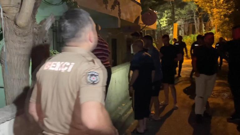 Ümraniyede sokak ortasında eşini satırla öldürdü: 2 gözaltı